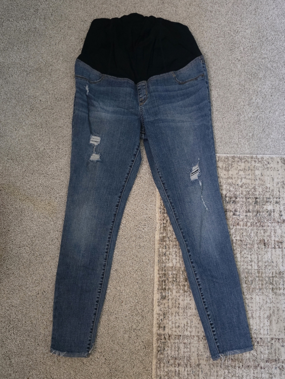 Isabel Maternity Skinny Jeans with Distressed Detail - Blue